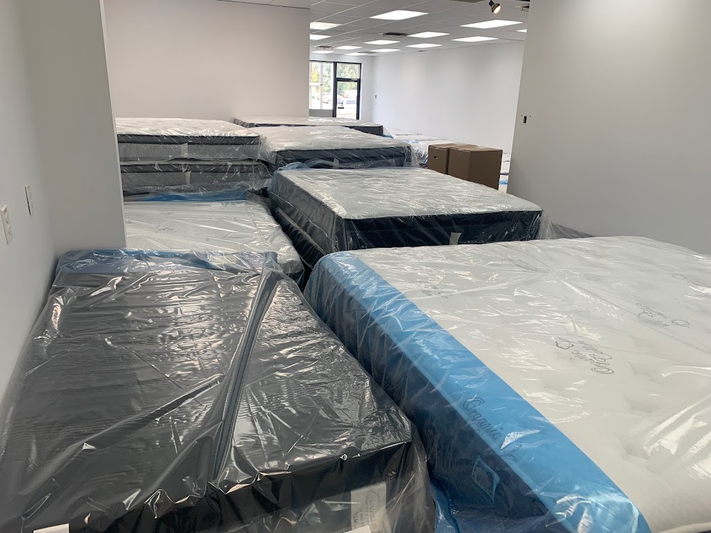 Matelas Par Rendez-Vous Laval | 2296 Boul Industriel, Laval, QC H7S 1P9, Canada | Phone: (438) 867-8877