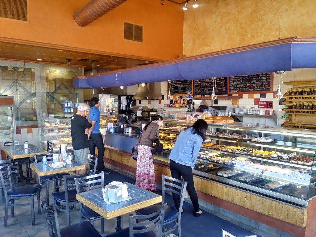 Caldense Bakery | 2625A Weston Rd, Toronto, ON M9N 3V8, Canada | Phone: (416) 245-3847