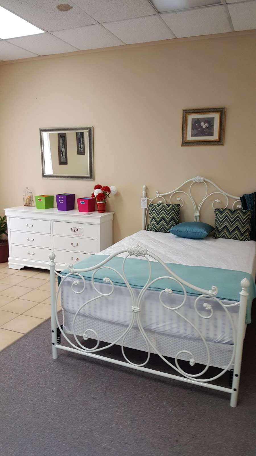 The Furniture Store Plus | 105 Wentworth Rd, Windsor, NS B0N 2T0, Canada | Phone: (902) 798-1114