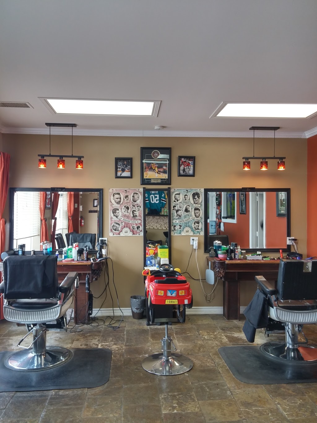 Ralphs Classic Barber Shop | hair care | 1 Church St, Keswick, ON L4P 3E9, Canada | 9054767717 OR +1 905-476-7717