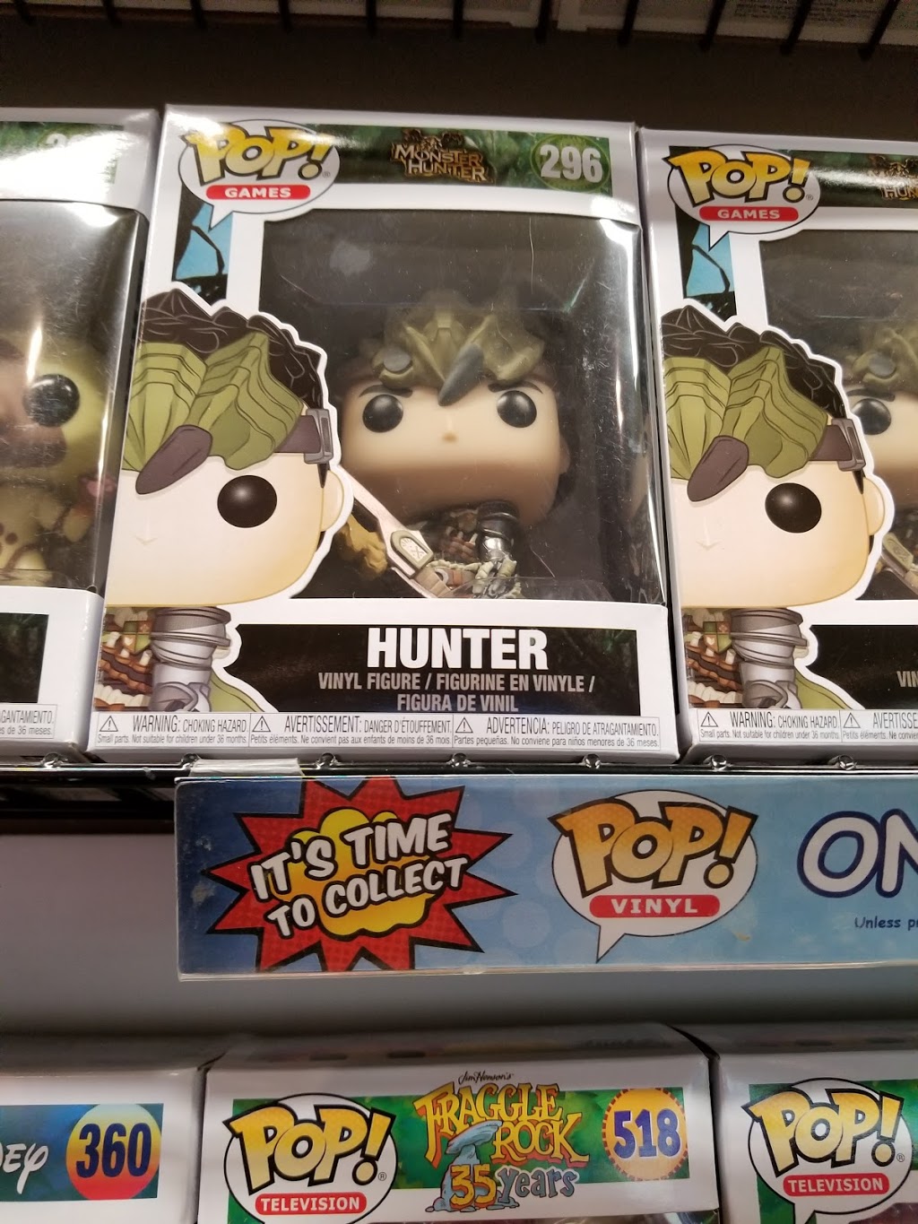 Hot Topic | 999 Upper Wentworth Street Space #251A, Hamilton, ON L9A 4X5, Canada | Phone: (905) 318-1184