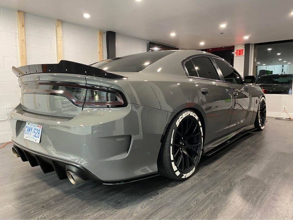 The LAB Oakville | 345 Wyecroft Rd Unit 4A, Oakville, ON L6K 2H2, Canada | Phone: (647) 284-4797