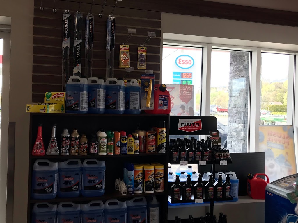 Dépanneur LAnge-Gardien | 6536 Boulevard Sainte-Anne, LAnge-Gardien, QC G0A 2K0, Canada | Phone: (418) 406-0906
