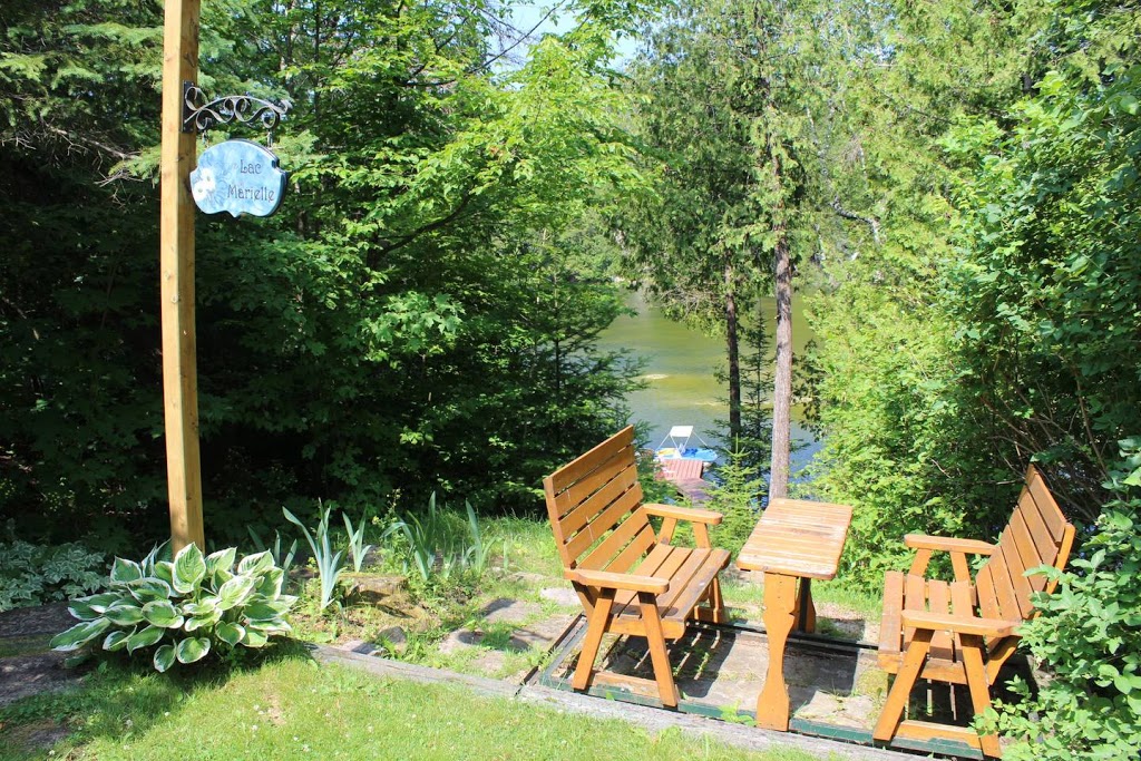 Log cottage of lake Marielle 99 Chemin de Harrington, Grenvillesur