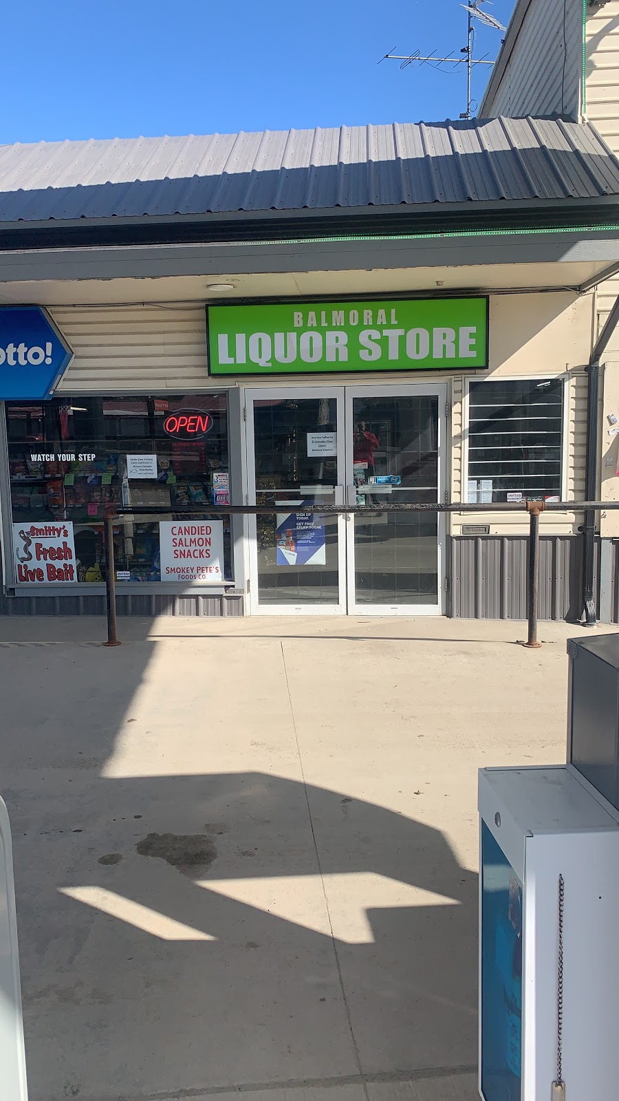 Balmoral Store | 3107 Trans-Canada Hwy, Tappen, BC V0E 2X0, Canada | Phone: (250) 885-6400