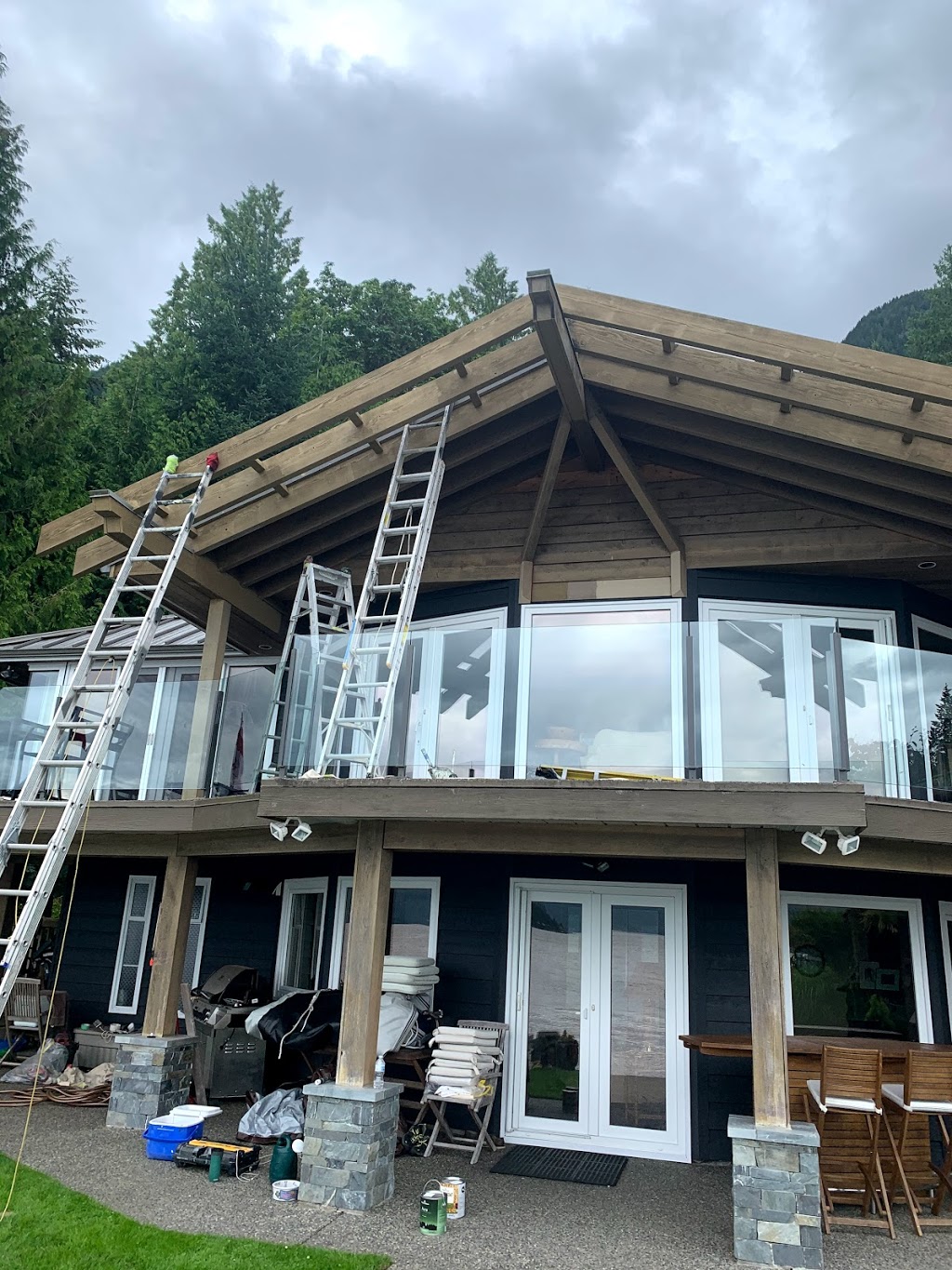 High Roller Painters | 334 5th St W, North Vancouver, BC V7M 1K3, Canada | Phone: (604) 345-3557
