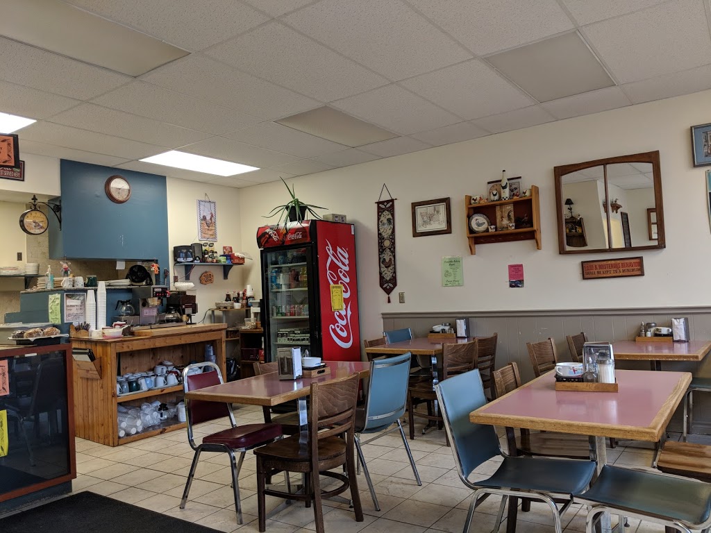 Roadside Country Diner | 85-89 River St, Sunderland, ON L0C 1H0, Canada | Phone: (705) 357-1413