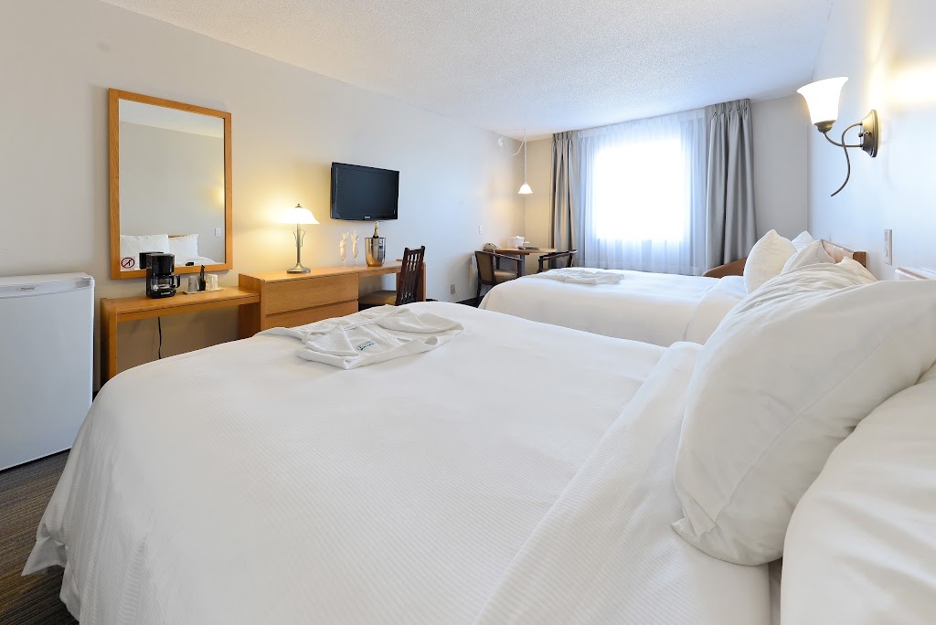 Hôtel Château Roberval | 1225 Bd Marcotte, Roberval, QC G8H 2P1, Canada | Phone: (418) 275-7511