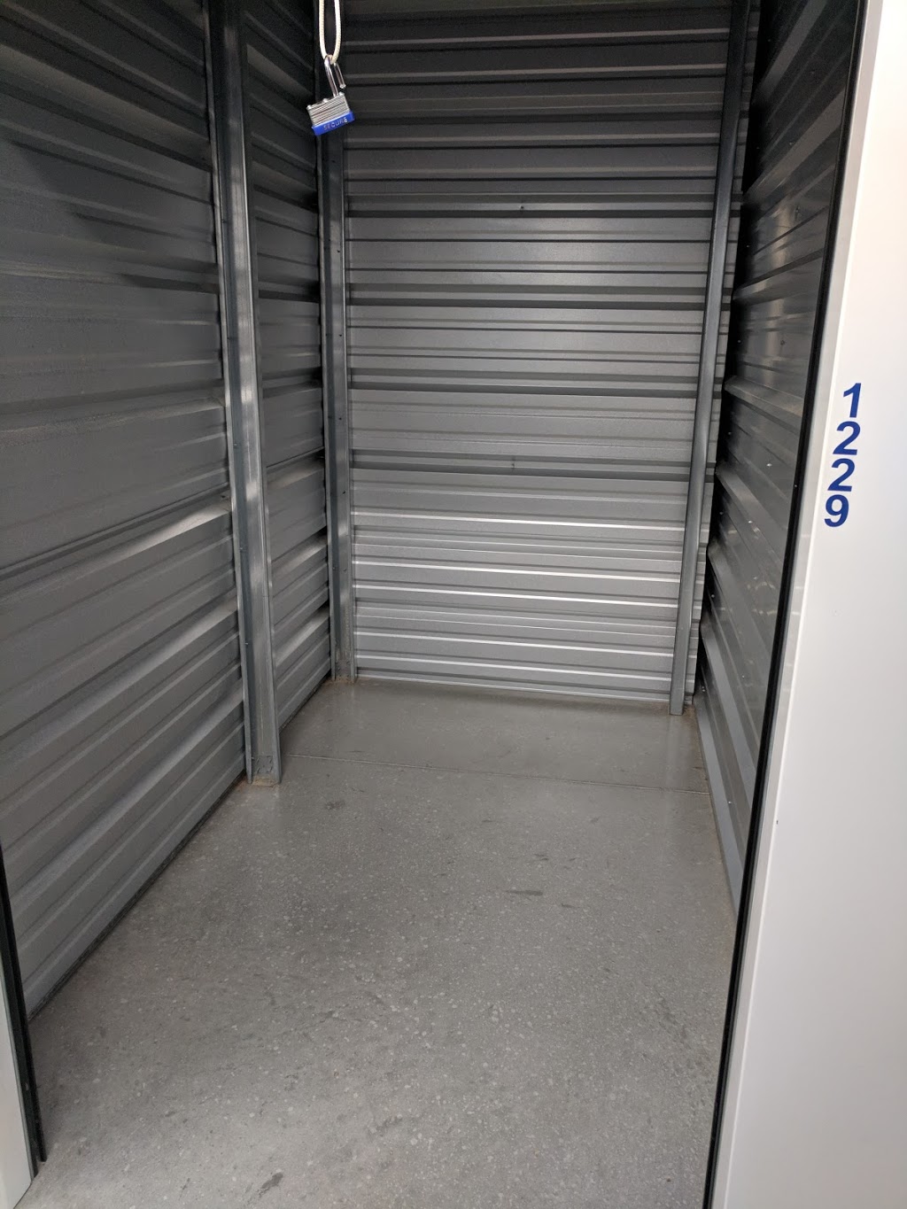 StorageMart | 677 Wharncliffe Rd S, London, ON N6J 2N7, Canada | Phone: (519) 681-7867