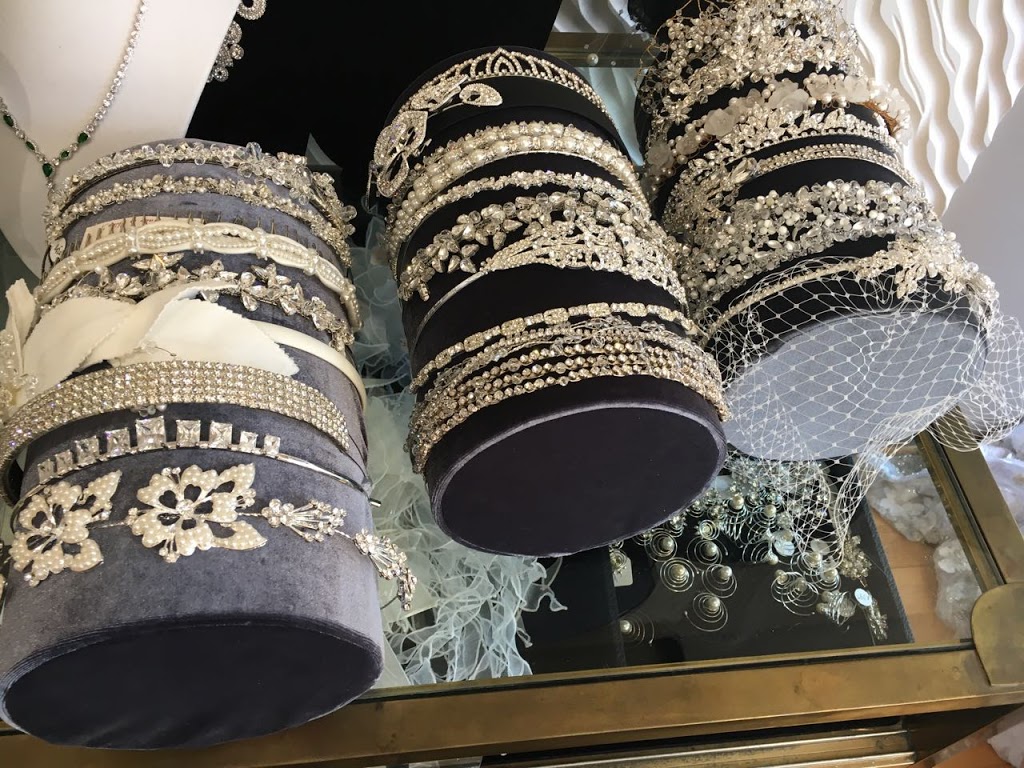 Natalia Exclusif | 1326 Rue Beaubien E, Montréal, QC H2G 1K8, Canada | Phone: (514) 678-6868