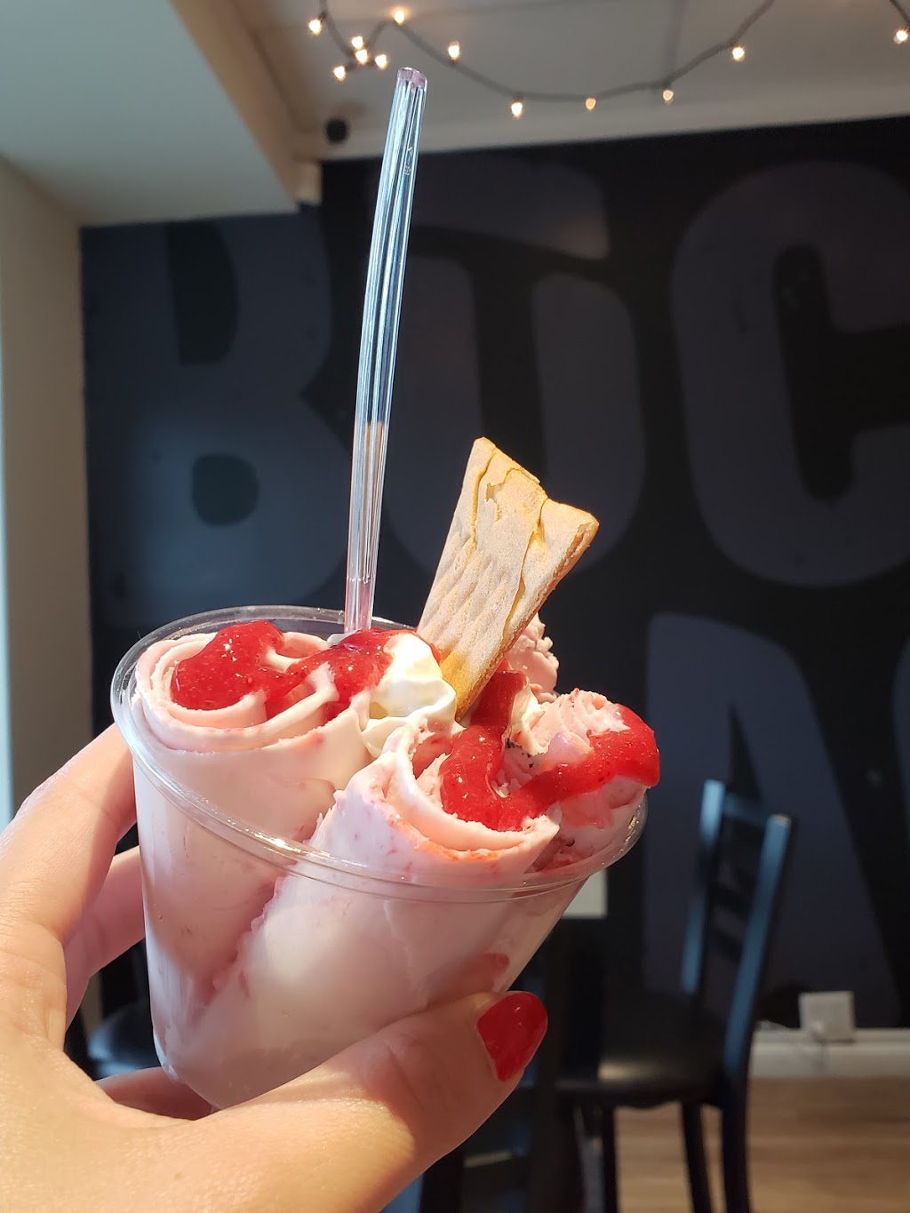 La bûche glacée | 2266 Avenue Larue, Québec, QC G1C 1K1, Canada | Phone: (418) 353-2794