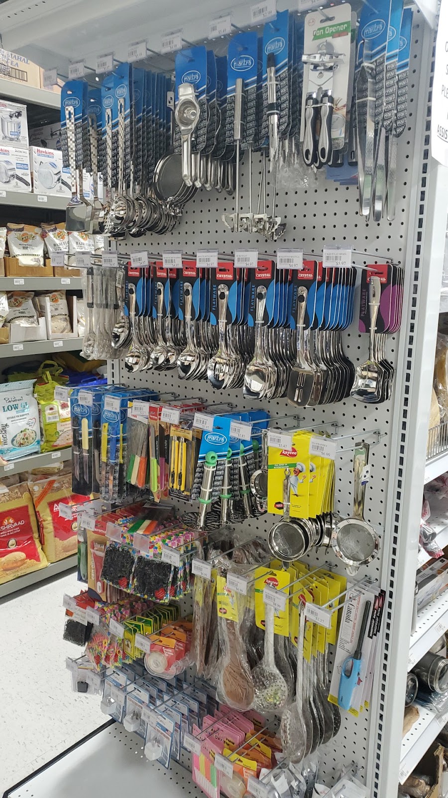 Apna Spice & Groceries | 360 Conklin Rd, Brantford, ON N3T 0N5, Canada | Phone: (519) 751-9999