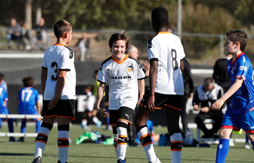 Valencia Cf Canada | 65b Rue Saint-Pierre, Rigaud, QC J0P 1P0, Canada | Phone: (514) 567-8282