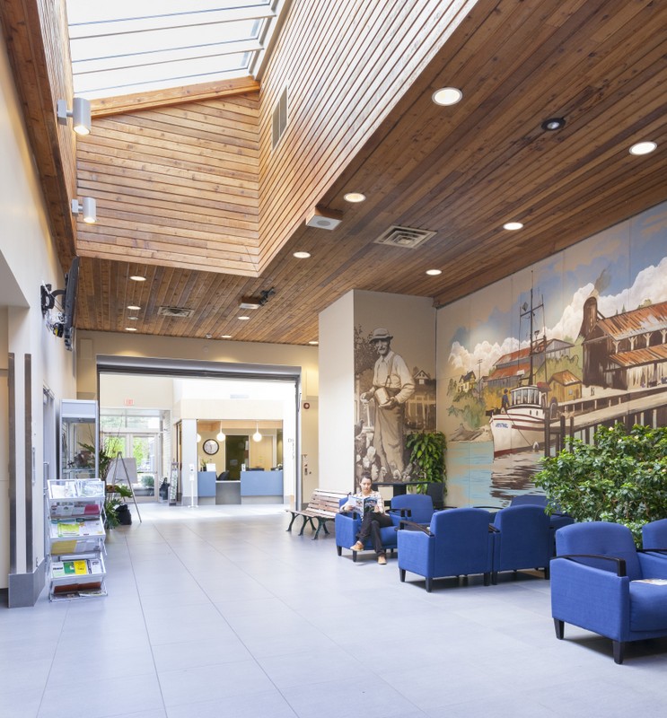 Queensborough Community Centre | 920 Ewen Ave, New Westminster, BC V3M 5C8, Canada | Phone: (604) 525-7388