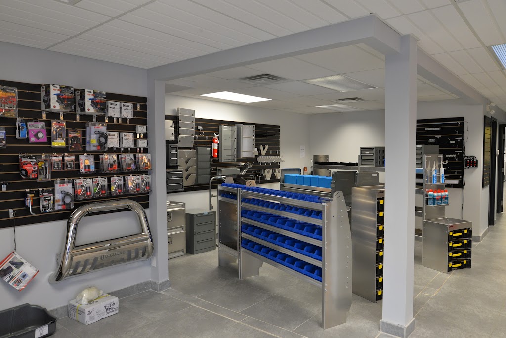 Le Centre du Camion Adanac Inc | 8505 Rue Lafrenaie, Saint-Léonard, QC H1P 2B3, Canada | Phone: (514) 323-6441