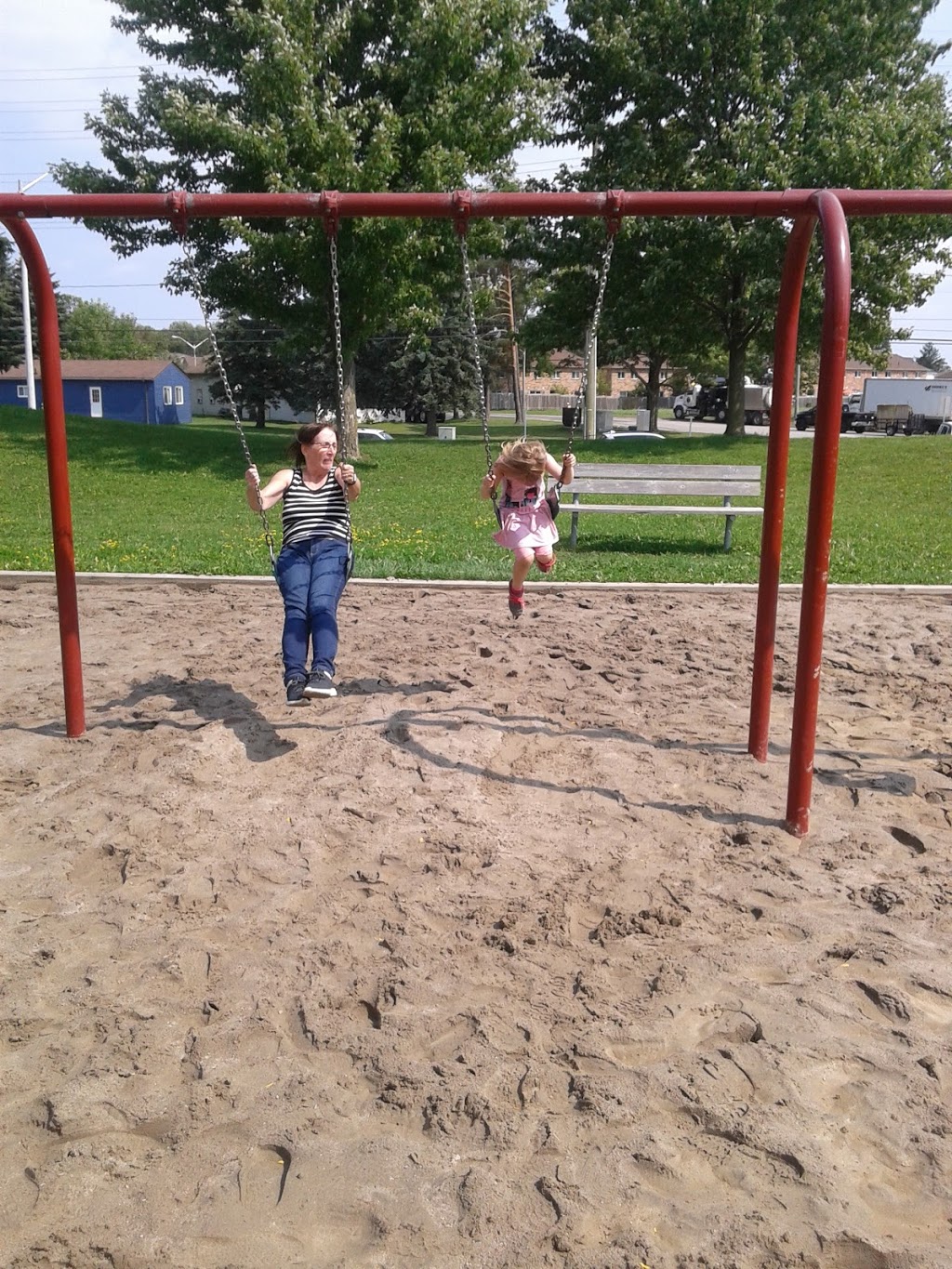 Harvie Park | 265 Harvie Rd, Barrie, ON L4N 8J5, Canada | Phone: (705) 424-7049