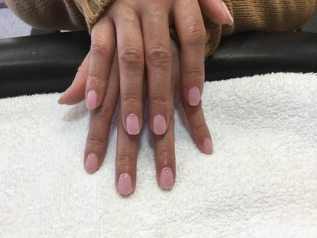 Beyond Nails & Spa | 15570 Yonge St #7, Aurora, ON L4G 1P2, Canada | Phone: (905) 841-9343