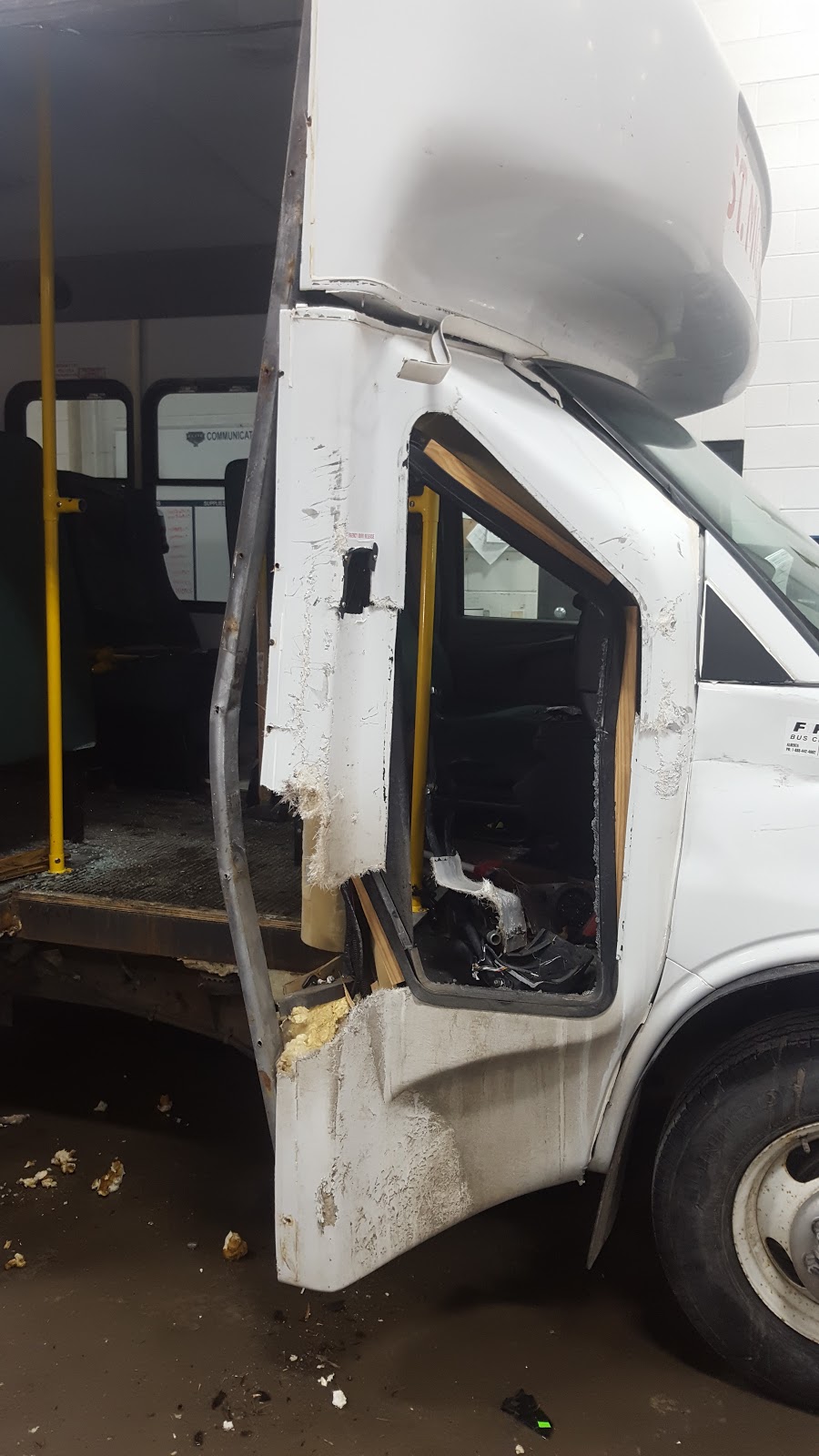 Dunlop Truck Centres Bodyshop | 4110 9 Ave N, Lethbridge, AB T1H 6L9, Canada | Phone: (403) 317-2473