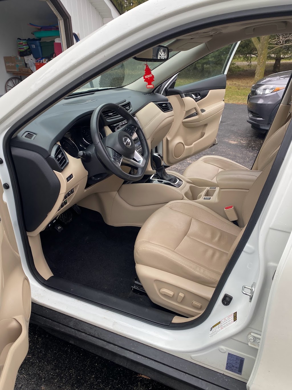 Frontline Auto Detailing | 4902 Southampton Dr, Mississauga, ON L5M 7R1, Canada | Phone: (647) 261-2950