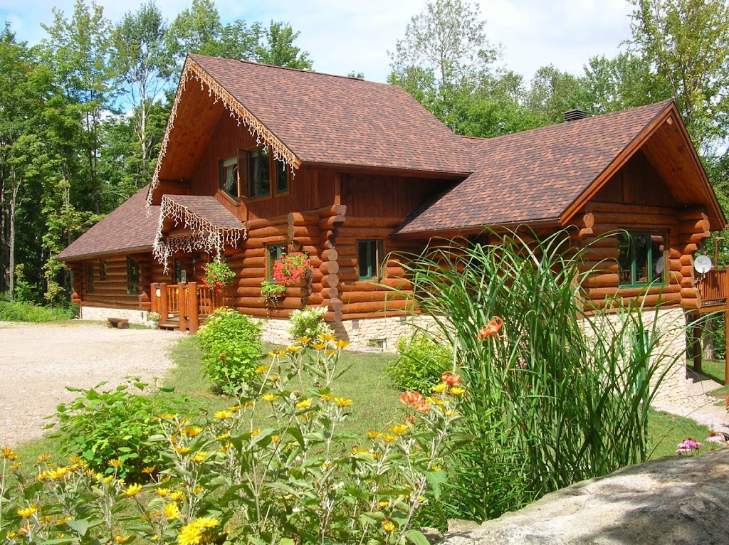 Toitures et Gouttières Nicolas Brunet | 85 Chem. Napoléon, Mont-Tremblant, QC J8E 2G5, Canada | Phone: (819) 425-2084