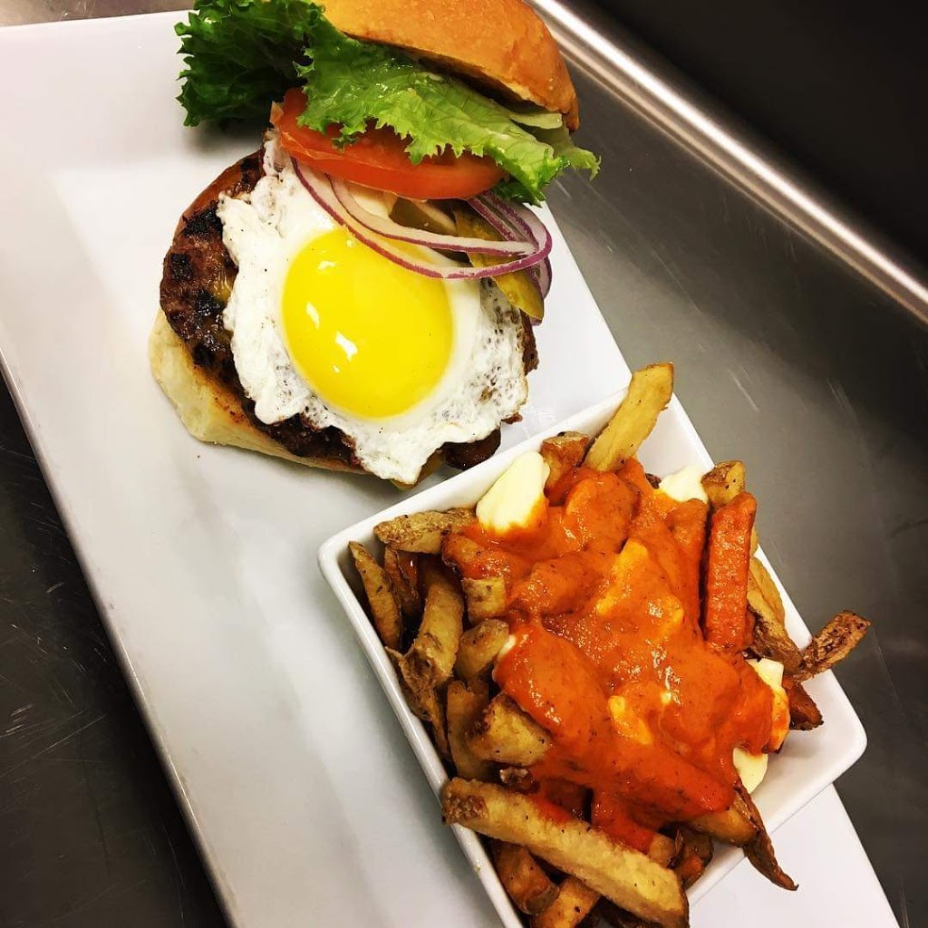 Pour Beer Market Chestermere | 320 W Creek Dr, Chestermere, AB T1X 0P7, Canada | Phone: (403) 453-0502