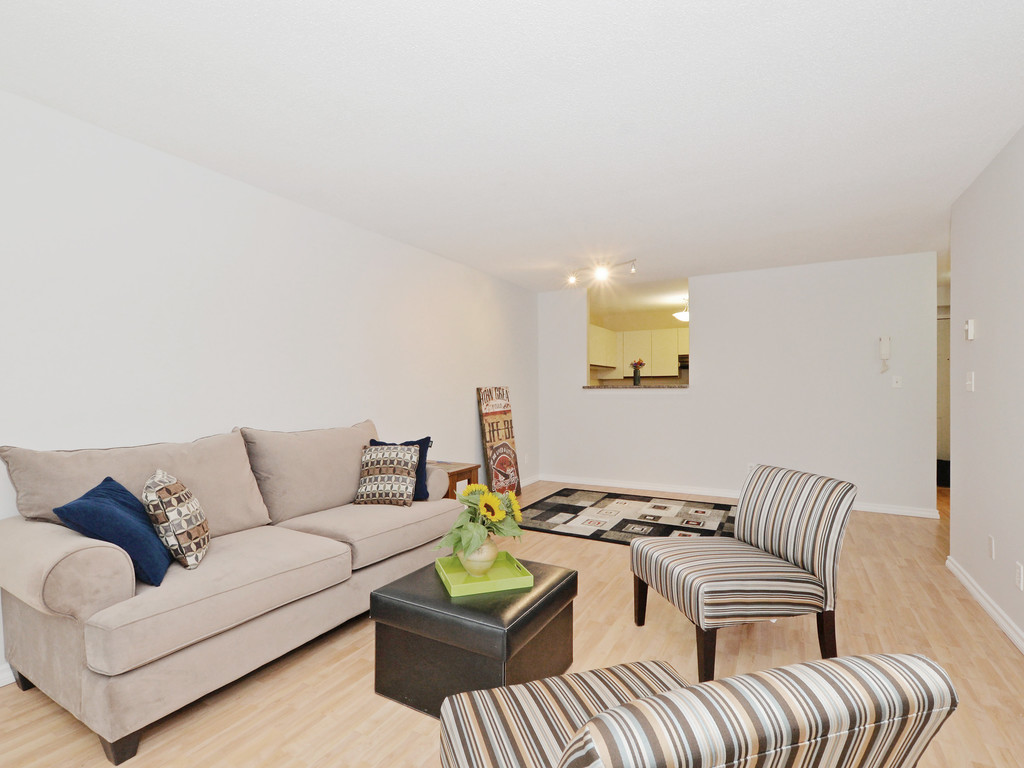 Point West Painting | 936 Forshaw Rd B, Victoria, BC V9A 6L9, Canada | Phone: (250) 380-8722