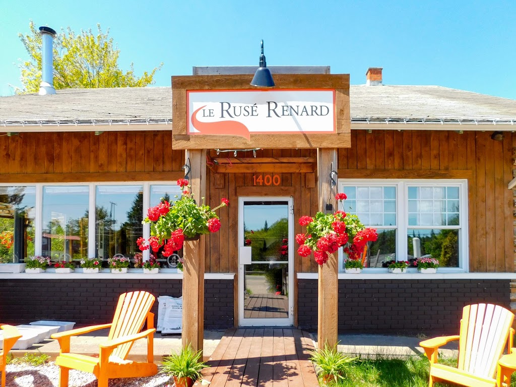 Le Rusé Renard | 1400 QC-117, Val-David, QC J0T 2N0, Canada | Phone: (819) 320-0091