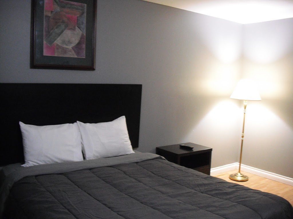 Eastwood Motel | 685806 Oxford 2, Woodstock, ON N4S 7V9, Canada | Phone: (519) 467-5341