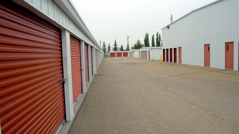Bulldog Self Storage | 14811 114 Ave NW, Edmonton, AB T5M 4E5, Canada | Phone: (780) 455-2500