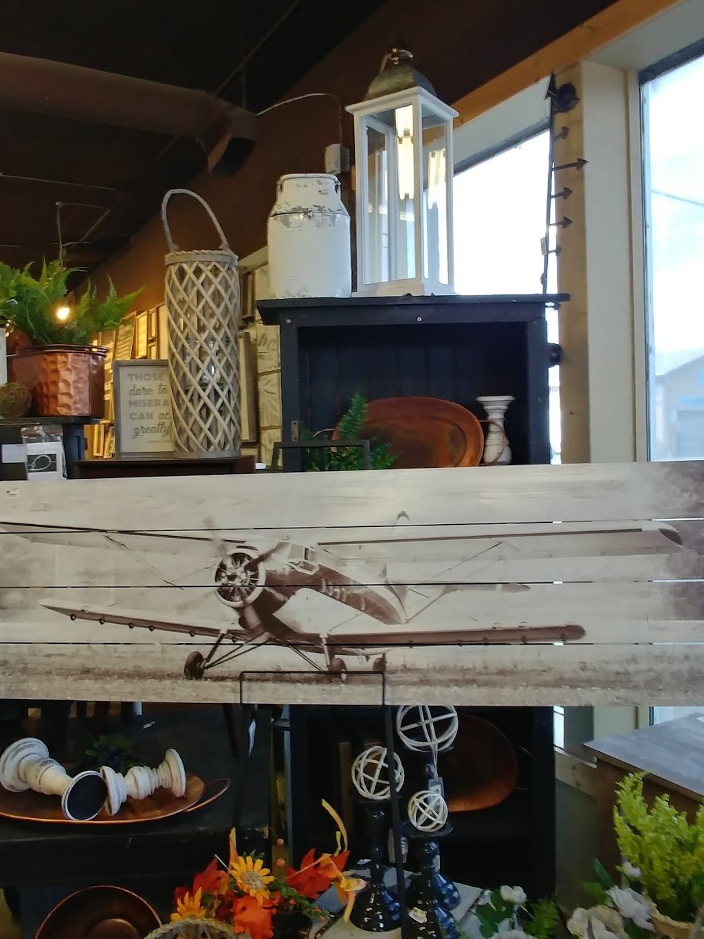 Tomi Janes Boutique - Cranbrook | 300 1 Ave S, Cranbrook, BC V1C 2A8, Canada | Phone: (778) 517-1363