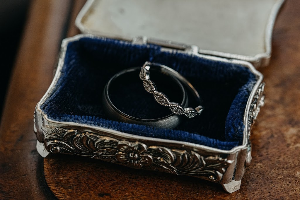 Nanaimo Goldsmith | 5850 Emil Pl, Nanaimo, BC V9T 5N3, Canada | Phone: (250) 327-0975
