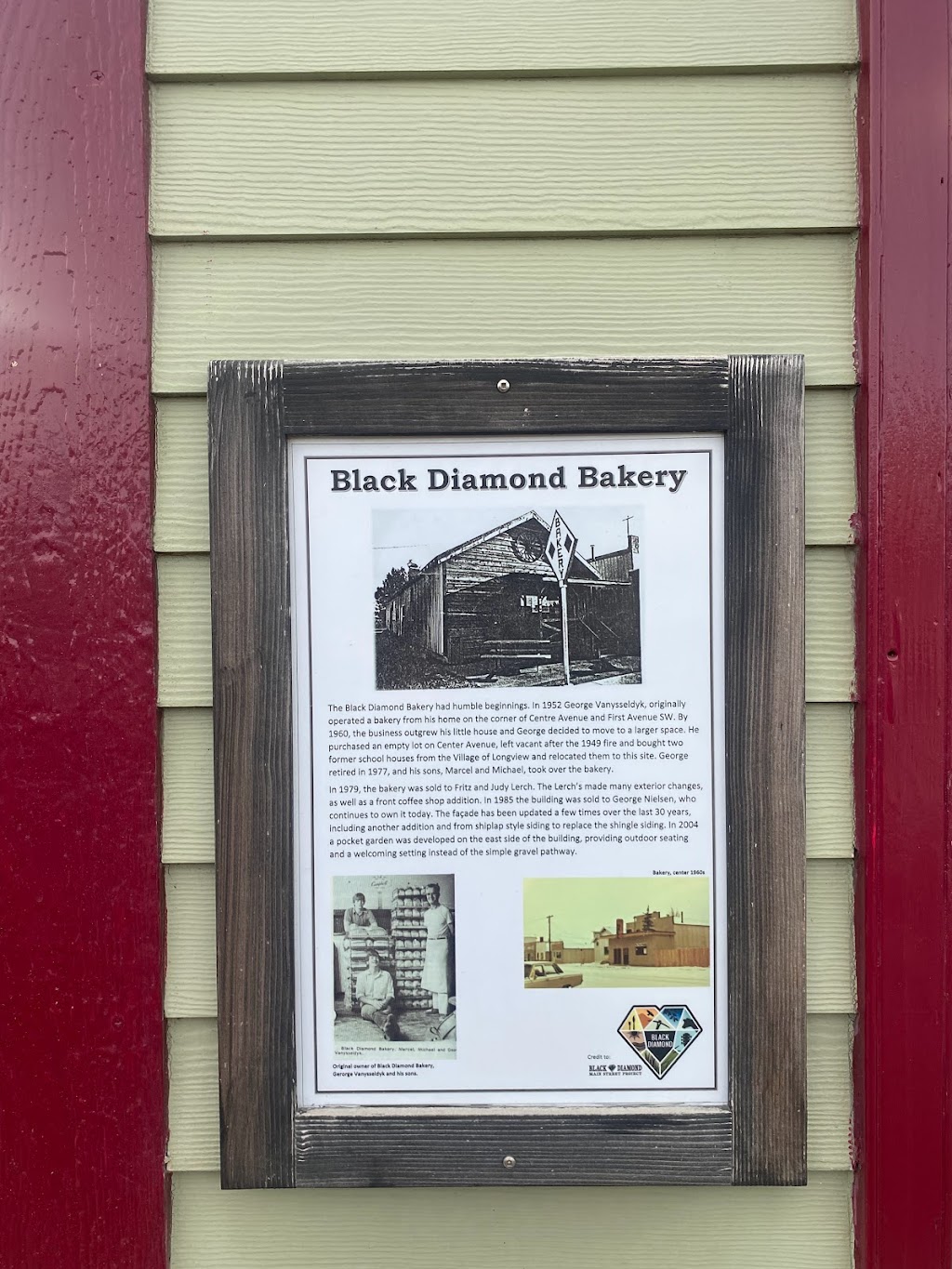 Frosted Fern Bakeshop & Eatery | 119 Centre Ave W, Black Diamond, AB T0L 0H0, Canada | Phone: (587) 888-3288
