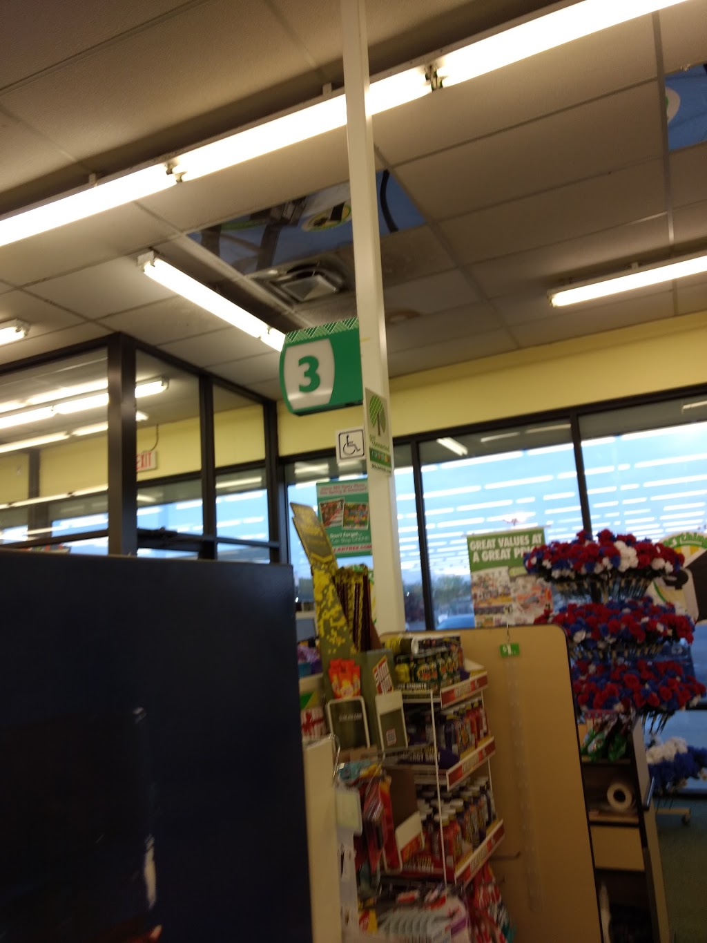 Dollar Tree | 3210 Gratiot Blvd, Marysville, MI 48040, USA | Phone: (810) 388-1401