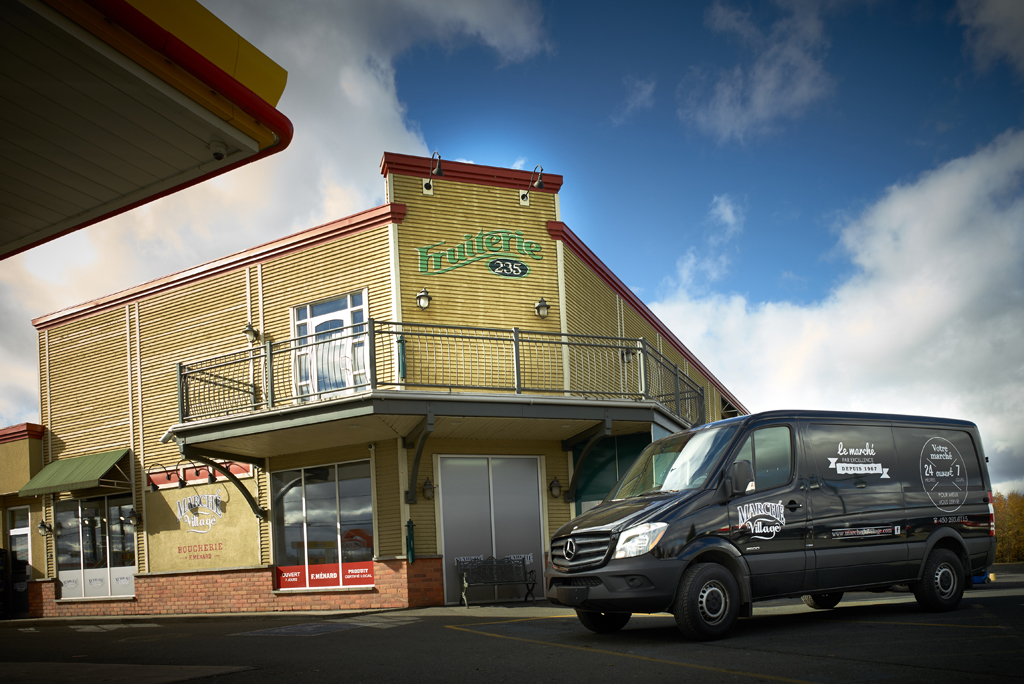 Marché Du Village | 98 QC-235, Ange-Gardien, QC J0E 1E0, Canada | Phone: (450) 293-6115