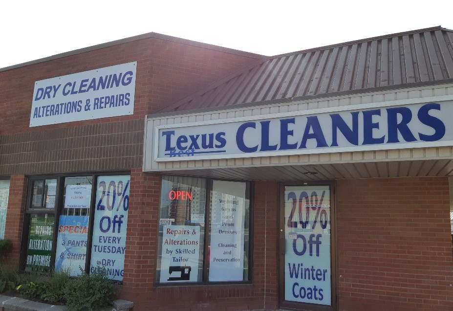 Texus Best Cleaners | 1100 Dundas St W, Mississauga, ON L5C 4E7, Canada | Phone: (905) 897-0841