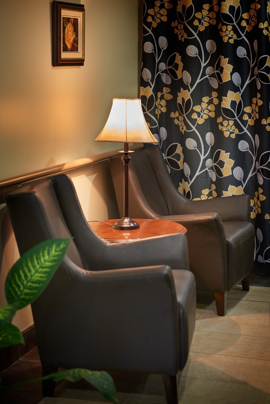Résidence Des Sources | 4200 Boulevard des Sources, Dollard-des-Ormeaux, QC H9B 3M6, Canada | Phone: (514) 683-2323