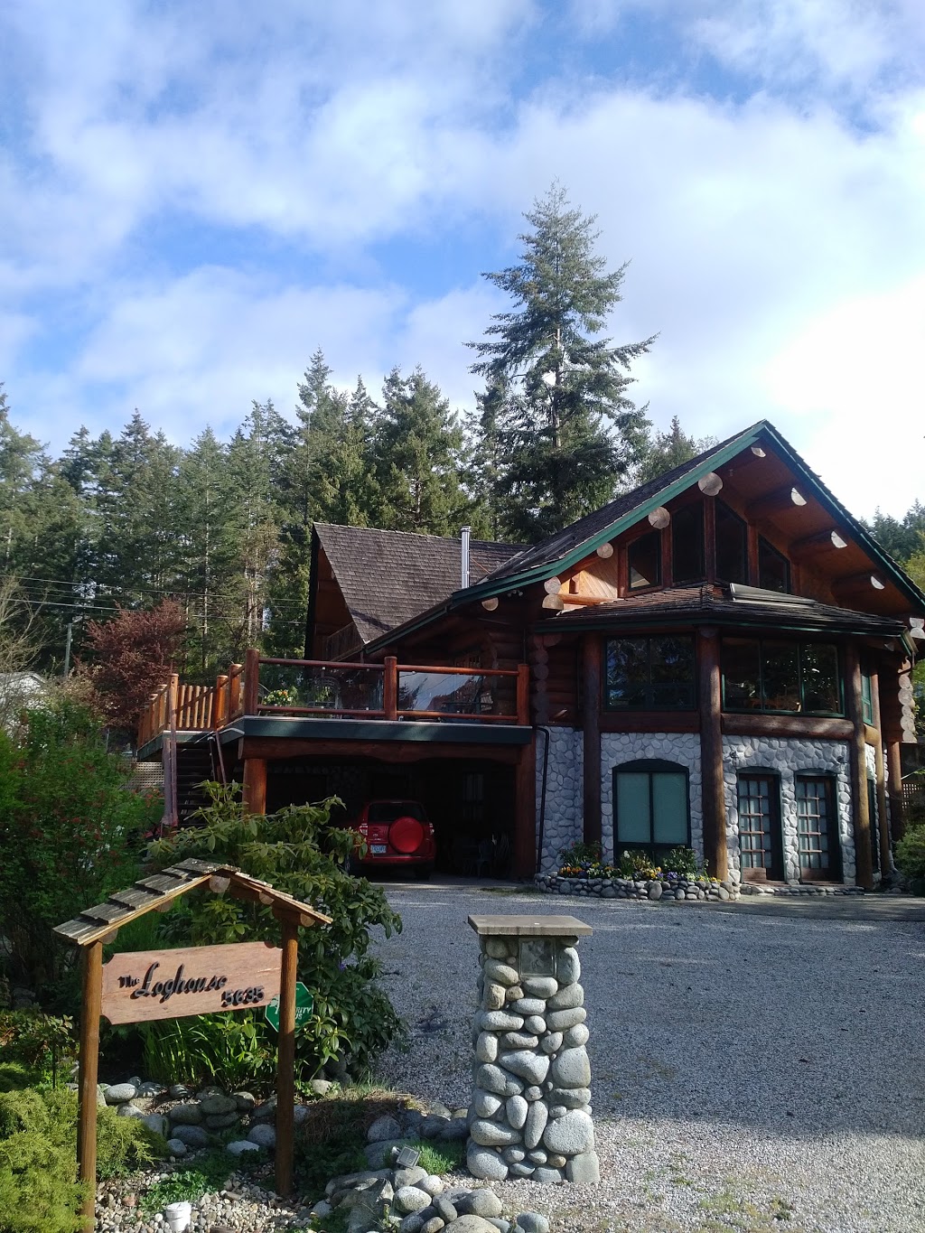 The Loghouse at Halfmoon Bay | 5635 Mintie Rd, Halfmoon Bay, BC V0N 1Y2, Canada | Phone: (604) 885-4771