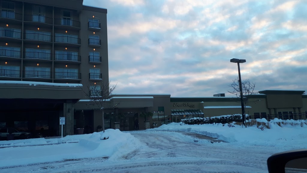 Coast Capri Hotel | 1171 Harvey Ave, Kelowna, BC V1Y 6E8, Canada | Phone: (250) 860-6060