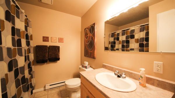 Kendra Street Apartments | 24 Kendra St, Moncton, NB E1C 4J8, Canada | Phone: (833) 860-8200