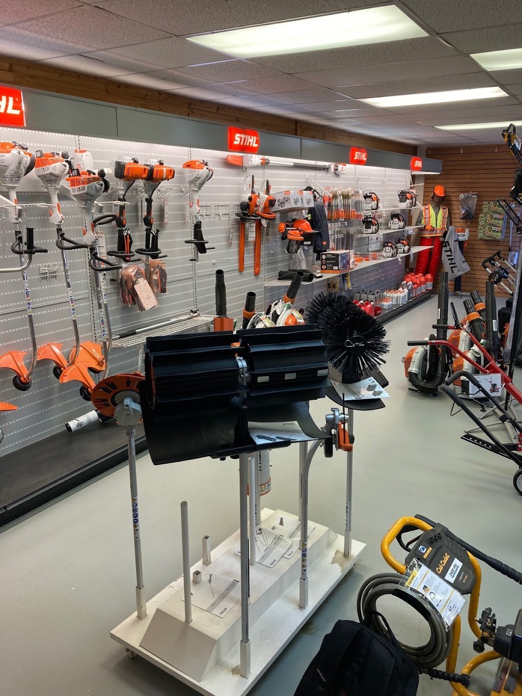 Agriterra Equipment | 22355 Wye Rd, Sherwood Park, AB T8C 1H7, Canada | Phone: (780) 922-3206