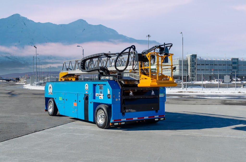 Polar Aircraft Deicer | 98 Rang Ste Anne, Saint-Basile, QC G0A 3G0, Canada | Phone: (418) 266-1666