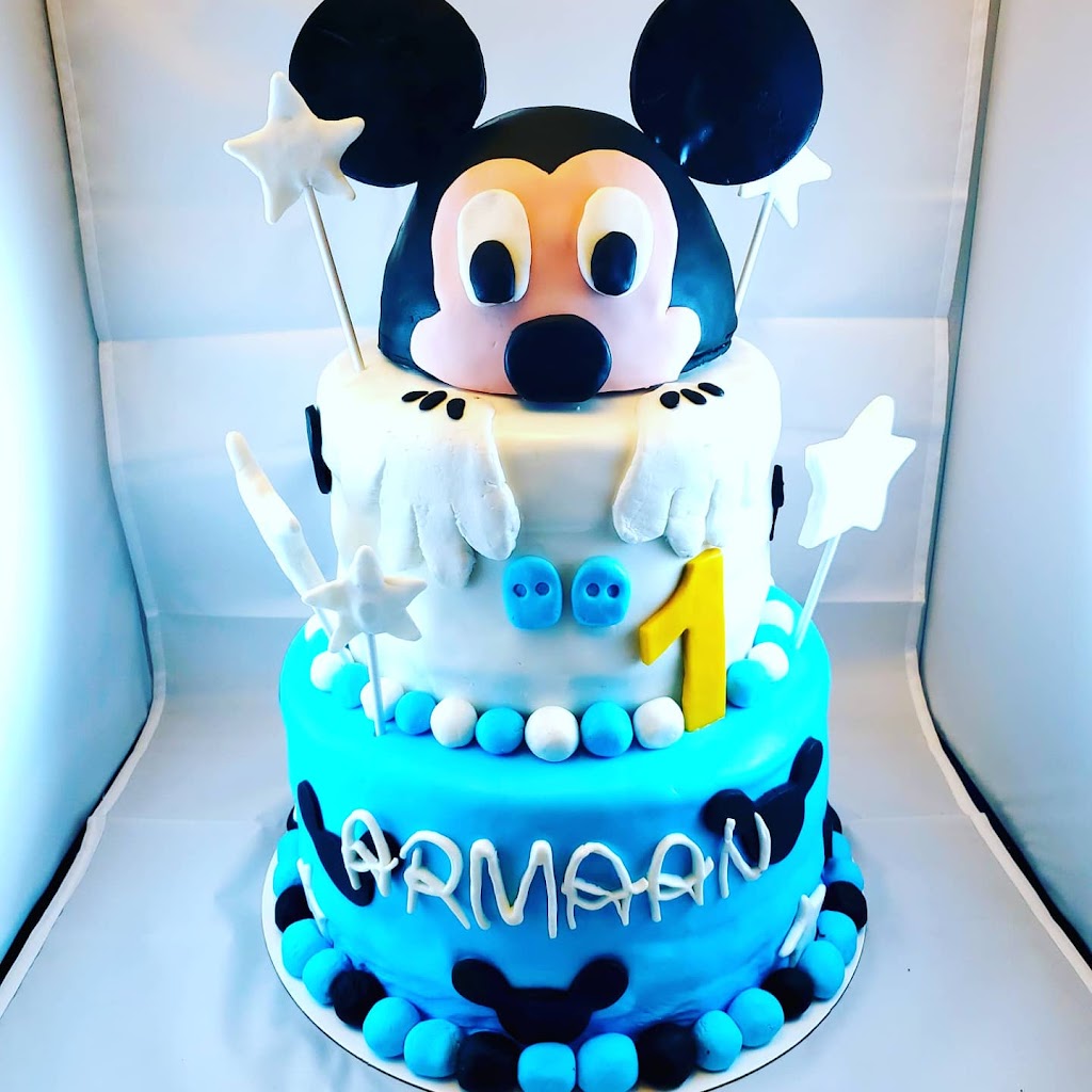 Custom Cakes by C | 2833 10 Ave SE, Calgary, AB T2A 0C6, Canada | Phone: (403) 862-5681