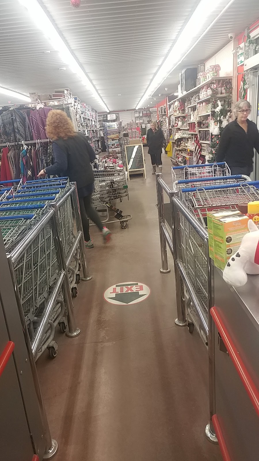 Christmas Discounters | 5106 MacDonald Highway, Montague, PE C0A 1R0, Canada | Phone: (902) 838-3041