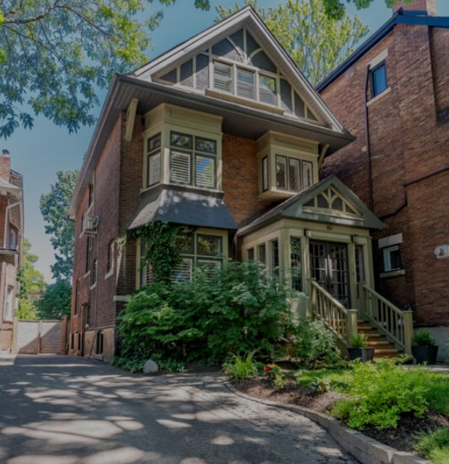 Michael Cambridge Real Estate Team | 2968 Dundas St W Suite 303, Toronto, ON M6P 1Y8, Canada | Phone: (647) 966-8663