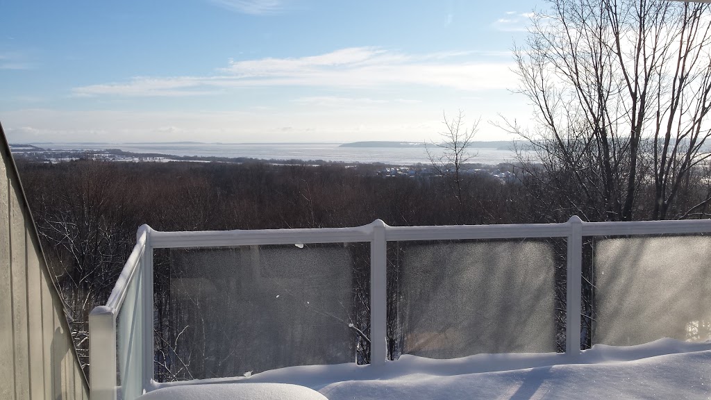 Condo du Plateau | 251 Rue du Plateau, Beaupré, QC G0A 1E0, Canada | Phone: (514) 327-2929