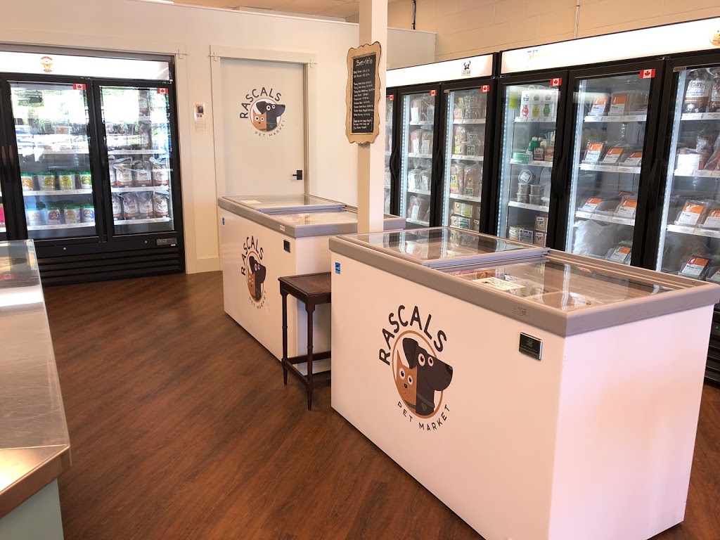 Rascals Pet Market | 7103 W Saanich Rd, Brentwood Bay, BC V8M 1R1, Canada | Phone: (778) 426-4290