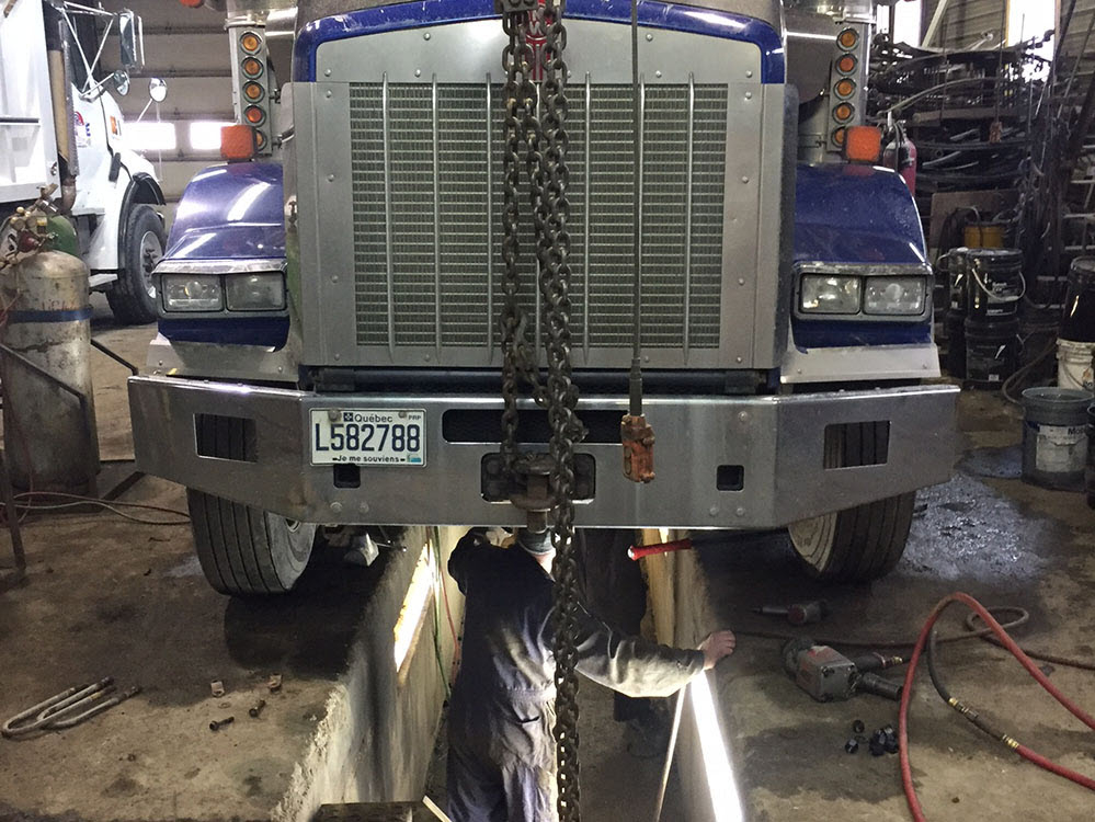 Traction | 2528 Rue Laval, Nantes, QC G6B 1A1, Canada | Phone: (819) 583-3131