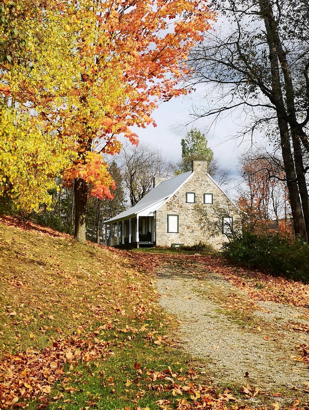 St-Jacques De Leeds Municipale | 405 Rue Principale, Saint-Jacques-de-Leeds, QC G0N 1J0, Canada | Phone: (418) 424-3321
