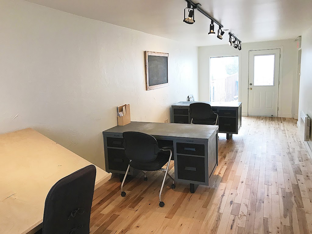 Crocus la boîte | 84 Rue Notre Dame, Oka, QC J0N 1E0, Canada | Phone: (450) 415-1524