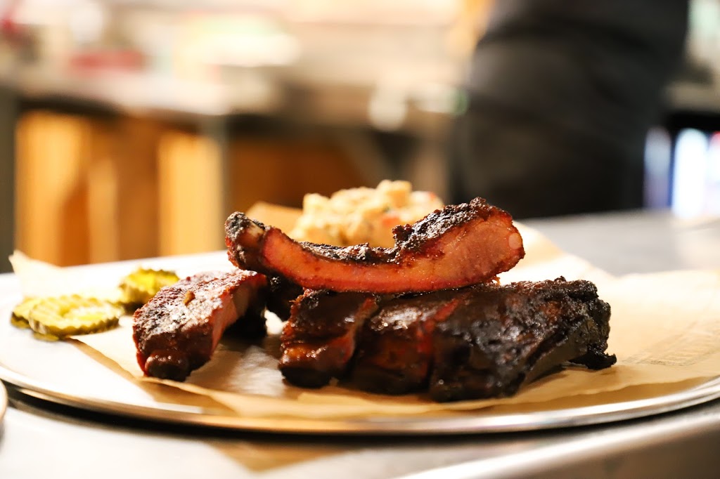 Upstreet BBQ Brewhouse | 612 Windmill Rd, Dartmouth, NS B3B 1B5, Canada | Phone: (902) 407-4344